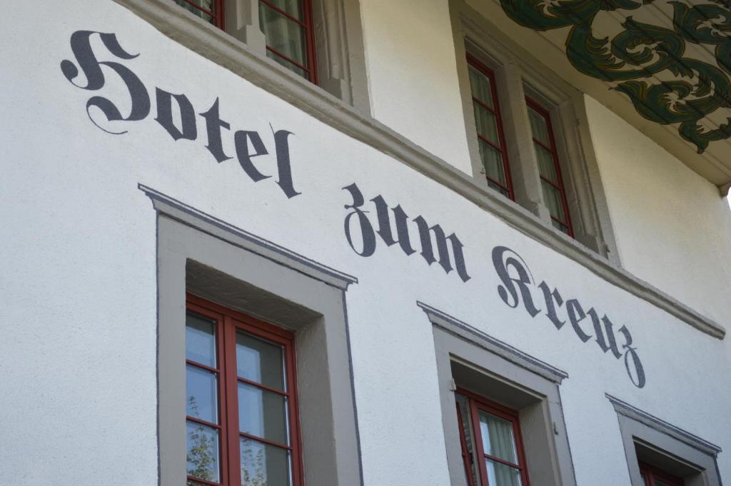 آرو Hotel Zum Kreuz المظهر الخارجي الصورة